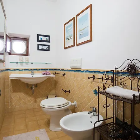 Holiday home Casa Pompelmo